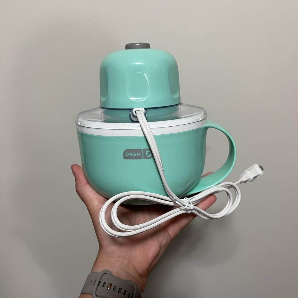DASH My Mug Ice Cream Maker